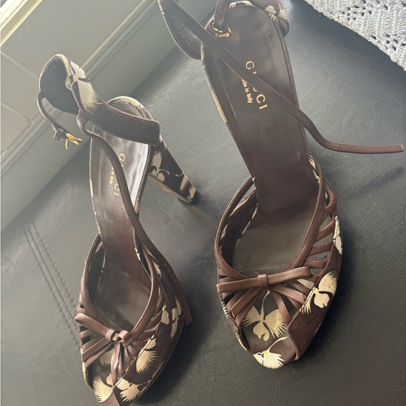 Gucci Floral Print Platform - Picture 6 of 12